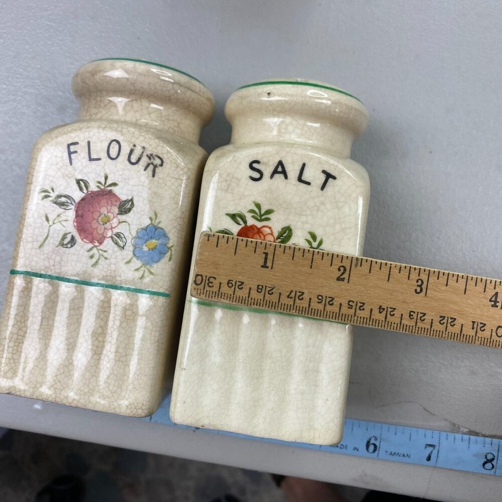 Vintage Shaker Set Salt Pepper Flour Sugar Floral Ceramic Hand Painted Japan 50s - Picture 11 of 12